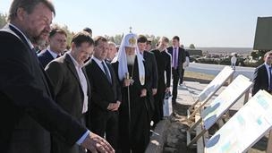Дмитрий Медведев принял участие в праздничных мероприятиях, посвящённых 700-летию преподобного Сергия Радонежского MzgSKV3bvOU